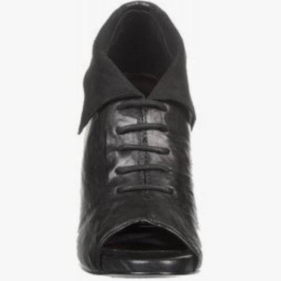 Sam Edelman lace up leather ankle booties - Picture 7 of 12